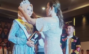 Hebat sekali! Kate Sullivan dan Fayruz Muqaddis, dua pelajar MAN 2 Mataram, berhasil meraih gelar Miss Young dan Mister Tourism NTB 2023!